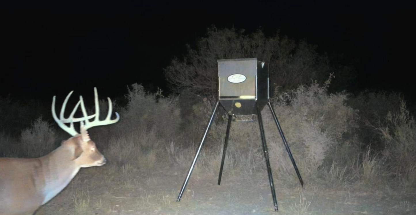 Stand and Fill Protein Feeder