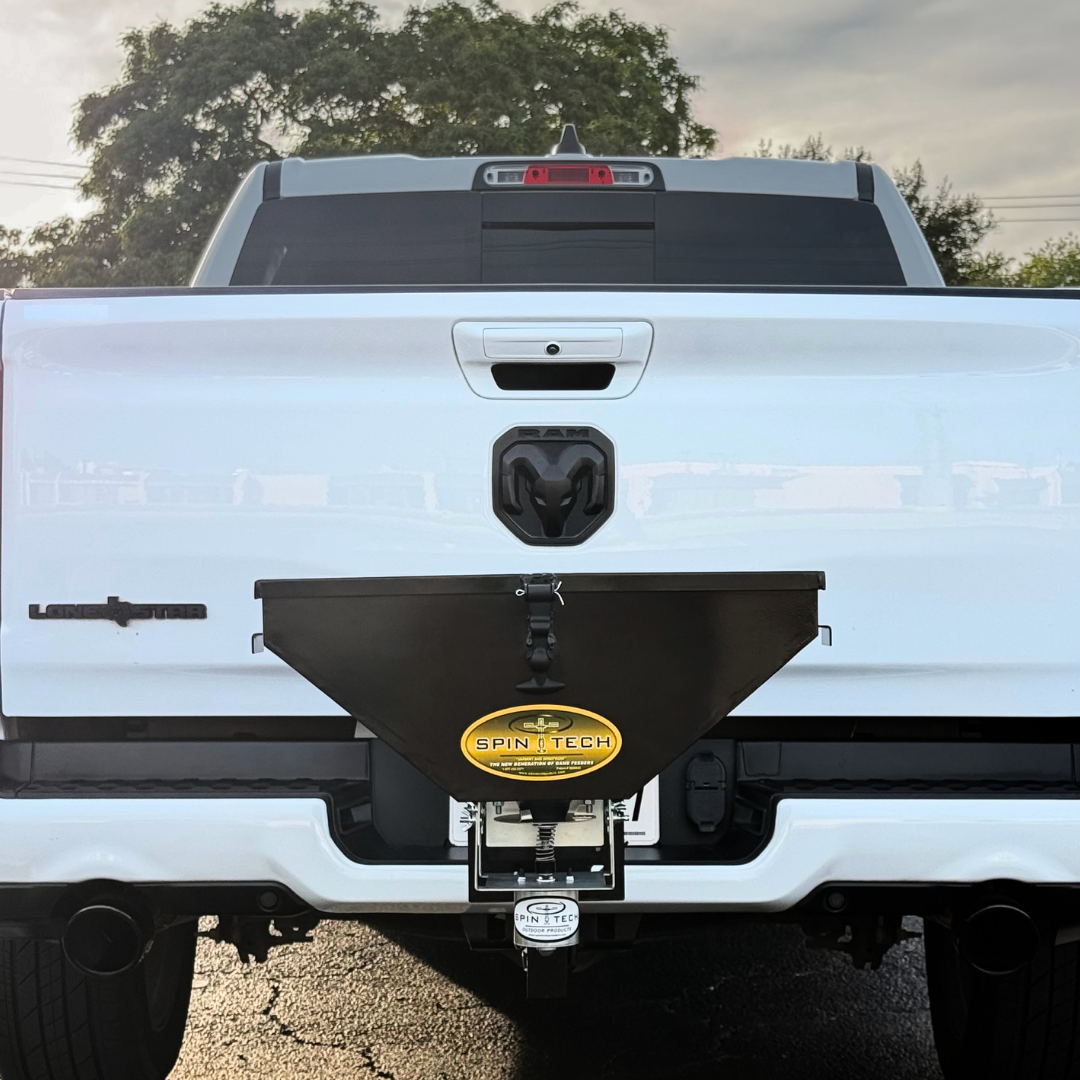 50 LB Heavy Duty Hitch-Spreader