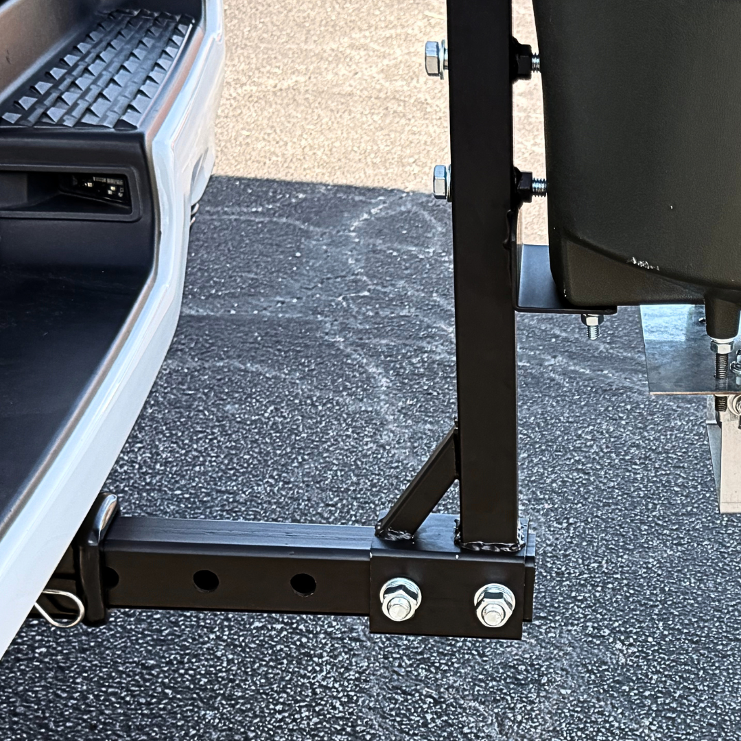 100LB Poly Hitch Spreader; Corrosion-Resistant Hopper & Spinner